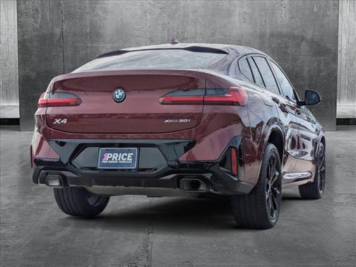 2025 BMW X4 xDrive30i