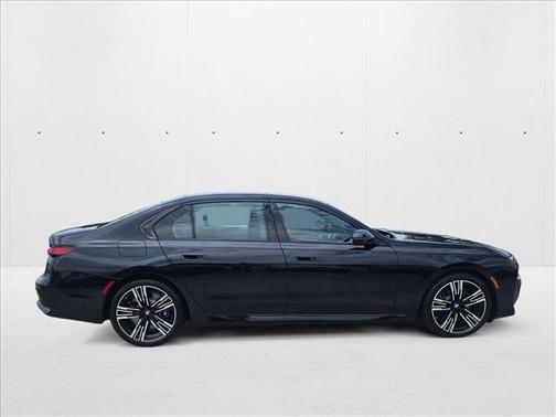 2025 BMW 760 i xDrive