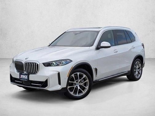 White 2025 BMW X5 xDrive40i