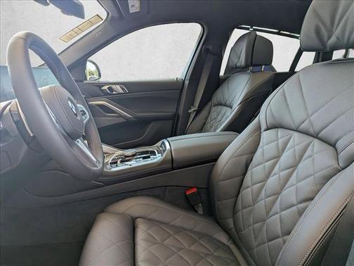 2026 BMW X6 M60i