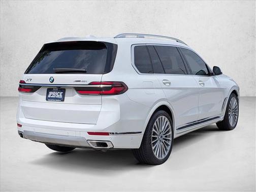 Alpine White 2024 BMW X7 xDrive40i