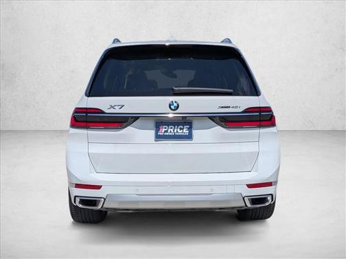 Alpine White 2024 BMW X7 xDrive40i