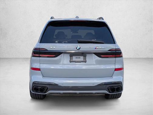 Brooklyn Grey Metallic 2025 BMW X7 M60i