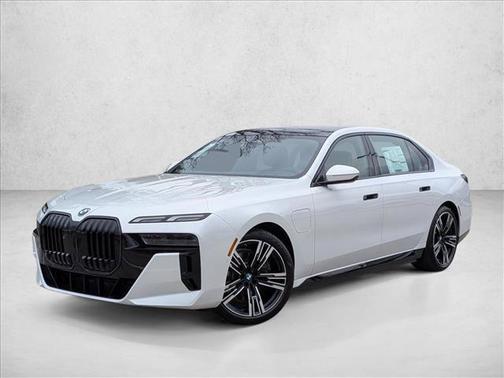 2026 BMW 750e i xDrive