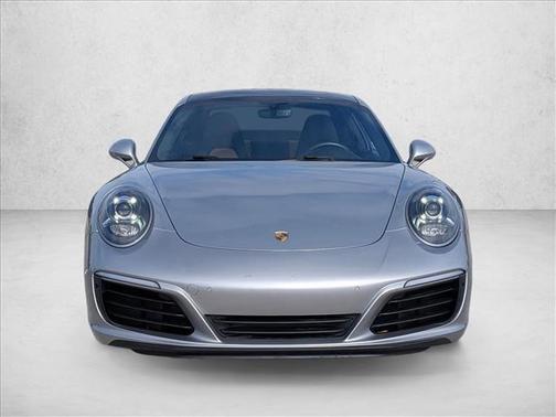 2019 Porsche 911 Carrera