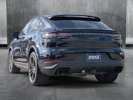 2023 Porsche Cayenne Platinum Edition