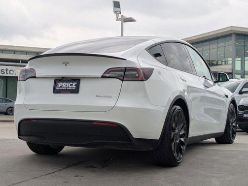 2023 Tesla Model Y Performance Dual Motor All-Wheel Drive