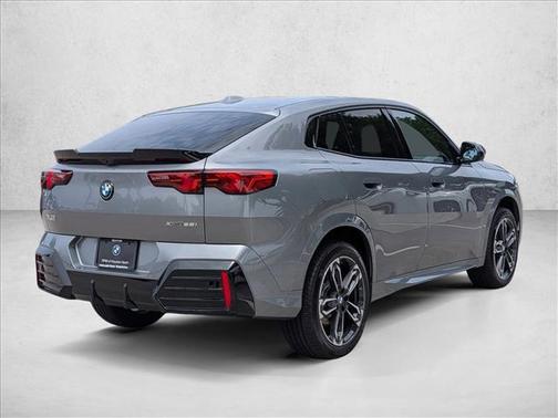 Skyscraper Grey Metallic 2026 BMW X2 xDrive28i