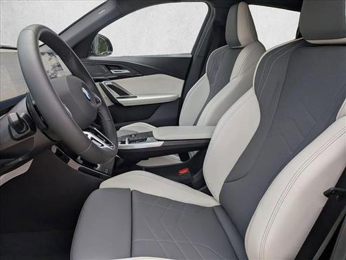 Skyscraper Grey Metallic 2026 BMW X2 xDrive28i