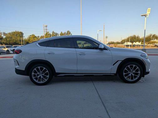 2023 BMW X6 xDrive40i