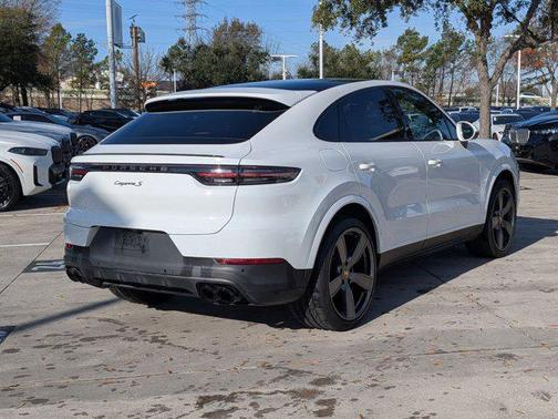 2023 Porsche Cayenne S