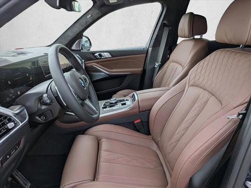 2026 BMW X7 M60i