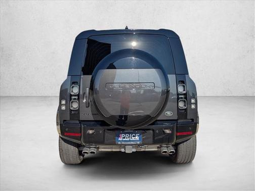 2023 Land Rover Defender 110 V8