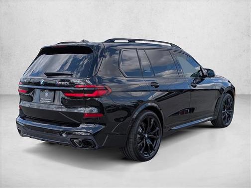 2026 BMW X7 M60i