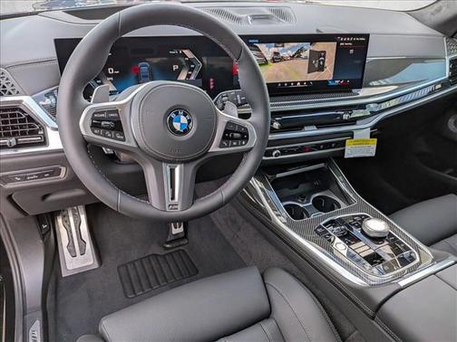 2026 BMW X7 M60i