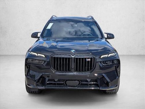 2026 BMW X7 M60i