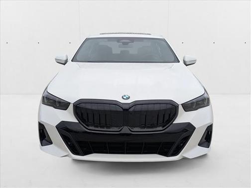 2025 BMW 530 i