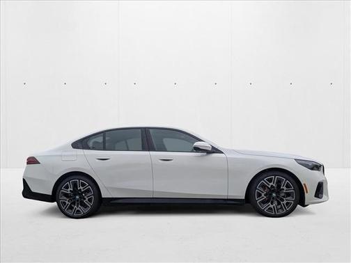 2025 BMW 530 i