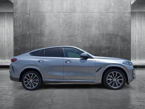 2025 BMW X6 xDrive40i