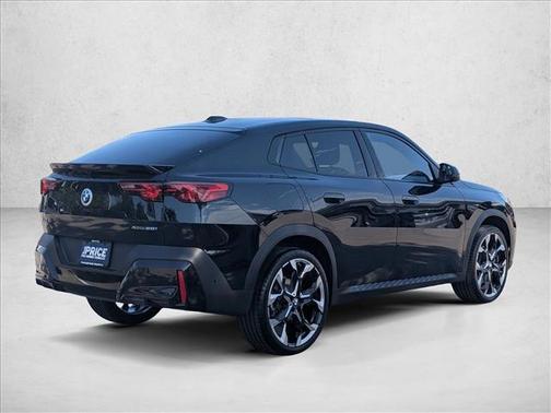 2025 BMW X2 xDrive28i