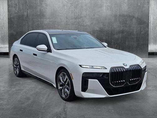 2025 BMW 760 i xDrive