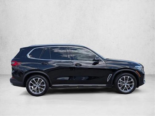 Jet Black 2021 BMW X5 xDrive40i