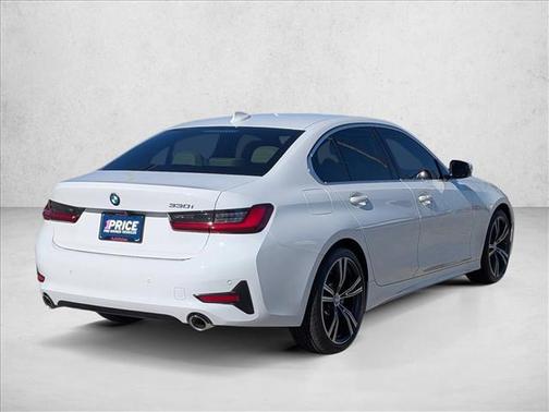 2022 BMW 330 330i