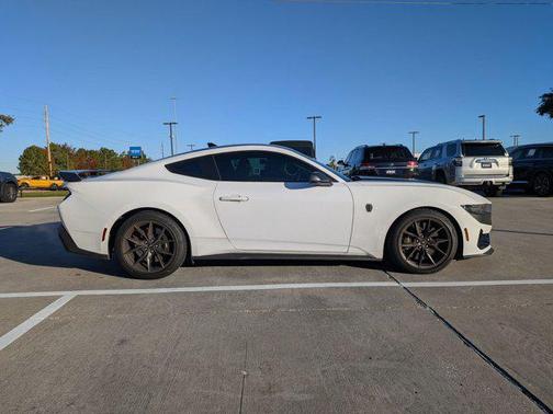 2024 Ford Mustang Dark Horse Fastback