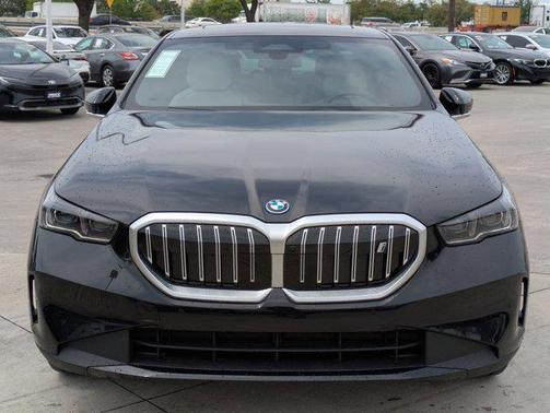 2025 BMW i5 eDrive40