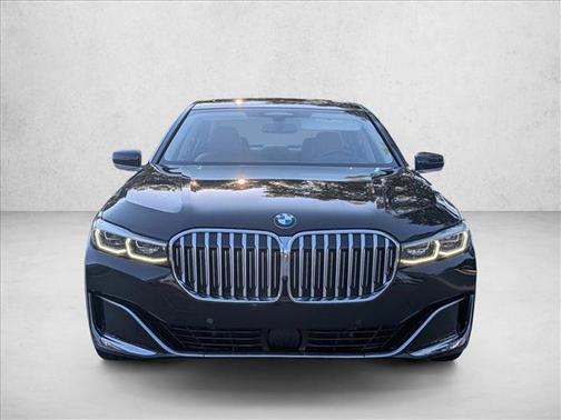 2021 BMW 740 740i