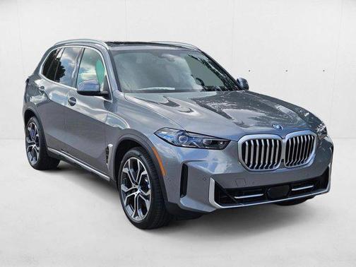 Skyscraper Grey Metallic 2026 BMW X5 PHEV xDrive50e