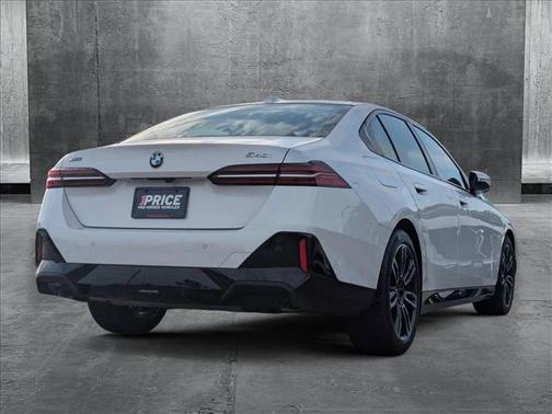 2025 BMW 540 i xDrive