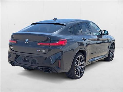 2022 BMW X4 M40i