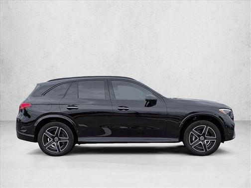 2026 Mercedes-Benz GLC 300 4MATIC