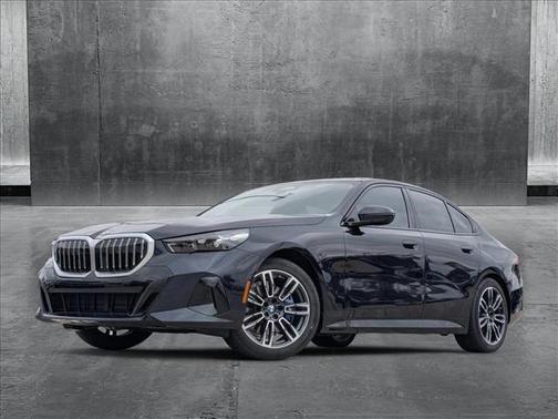 2025 BMW 530 i