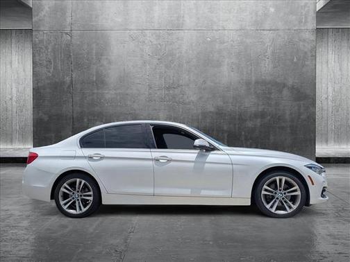2018 BMW 330 330i