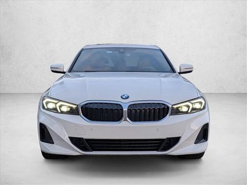 Alpine White 2023 BMW 330 330i