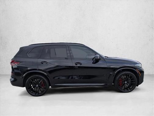 2025 BMW X5 M60i