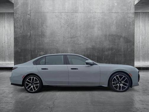 2024 BMW 740 i xDrive
