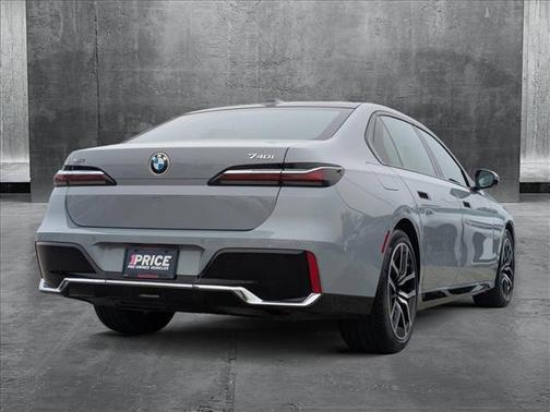 2024 BMW 740 i xDrive