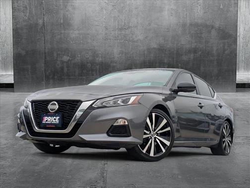 2020 Nissan Altima SR FWD