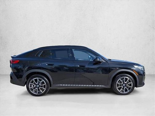 Black 2025 BMW X2 xDrive28i