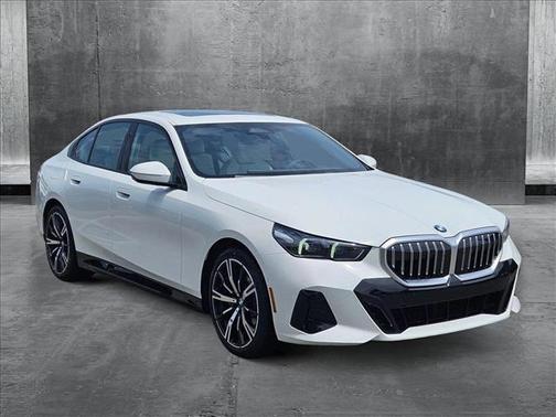 2025 BMW 530 i