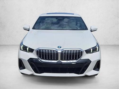 2025 BMW 530 i