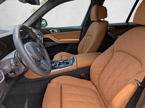 Mineral White Metallic 2026 BMW X5 xDrive40i