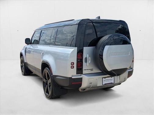 2023 Land Rover Defender 130 SE