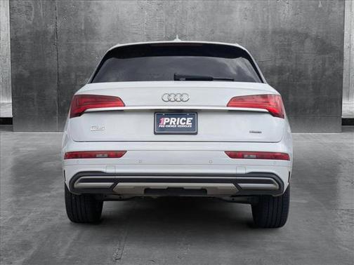 2021 Audi Q5 45 Prestige