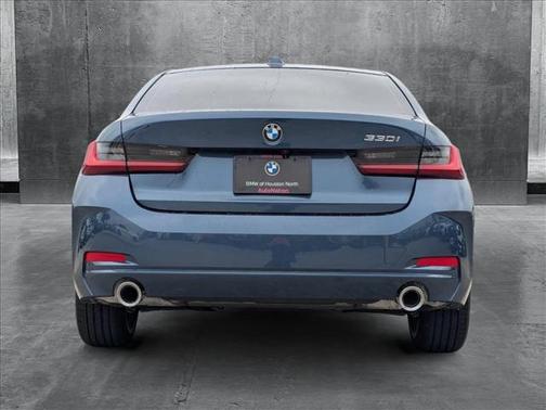 2025 BMW 330 i