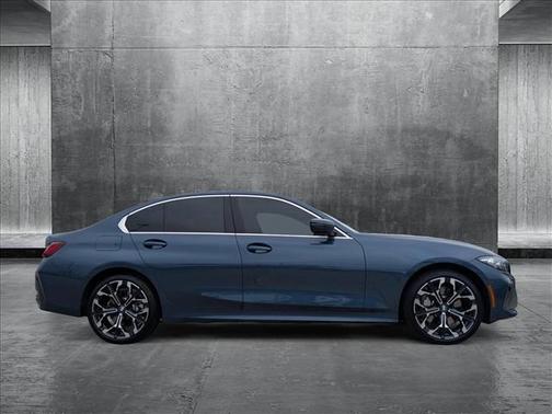 2025 BMW 330 i