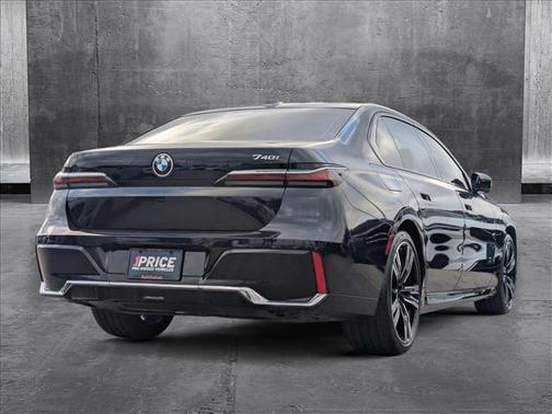 2023 BMW 740 i